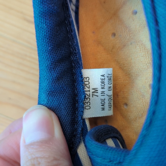 Vintage Brand New Liz Claiborne Sneakers - Picture 6 of 6